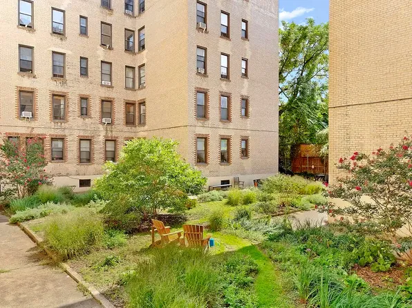 80 Winthrop Street image 16 of 18