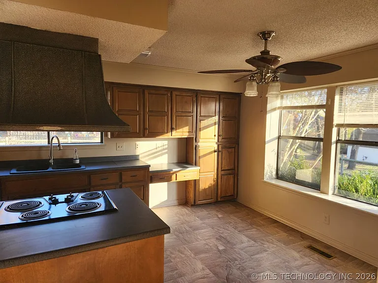 208 W 118th St S — Photo 12