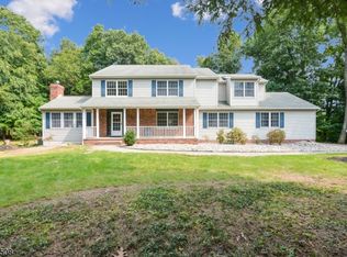 6 Stone Ridge Rd, Sussex, NJ 07461