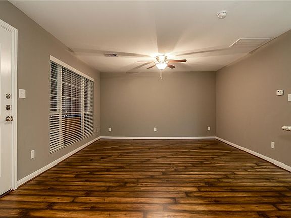 3rd image of 5333 Richmond Ave #29