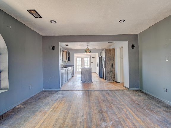 5th image of 1206 Cuba Rd