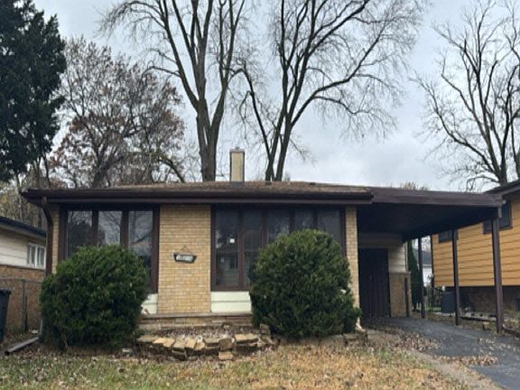 3rd image of 17214 Country Ln