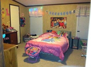 218 E Hughes Cir, Des Moines, IA 50315