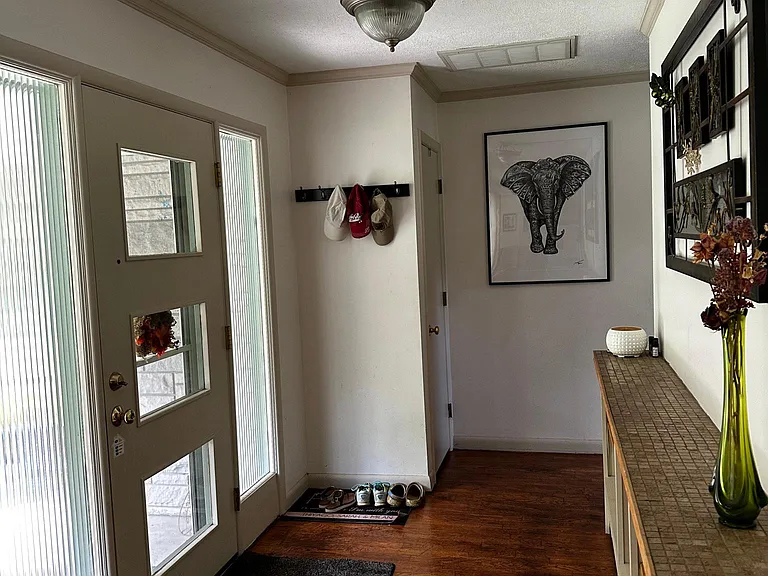 5518 Mad River Rd — Photo 4