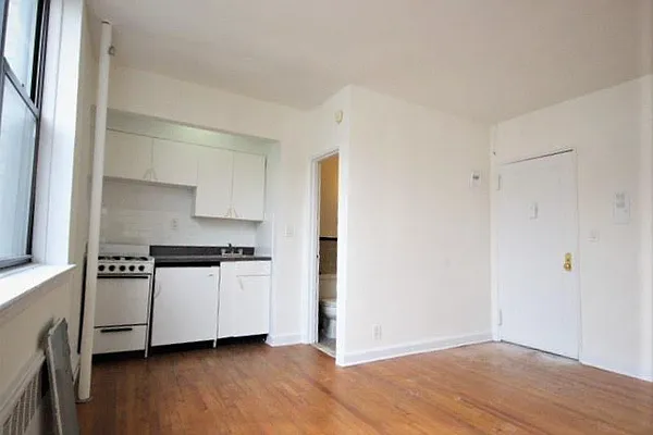 Rented by (Legacy) NY Quality Living Uptown | media 13