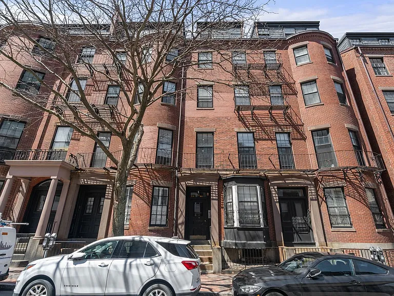 21 Bowdoin St #2C — Photo 13