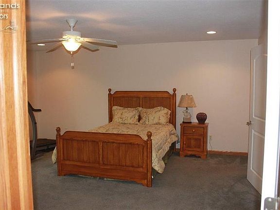 3rd image of 110 Kaylee Dr