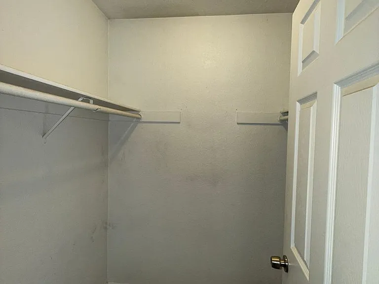 11859 Rustic Pl — Photo 6