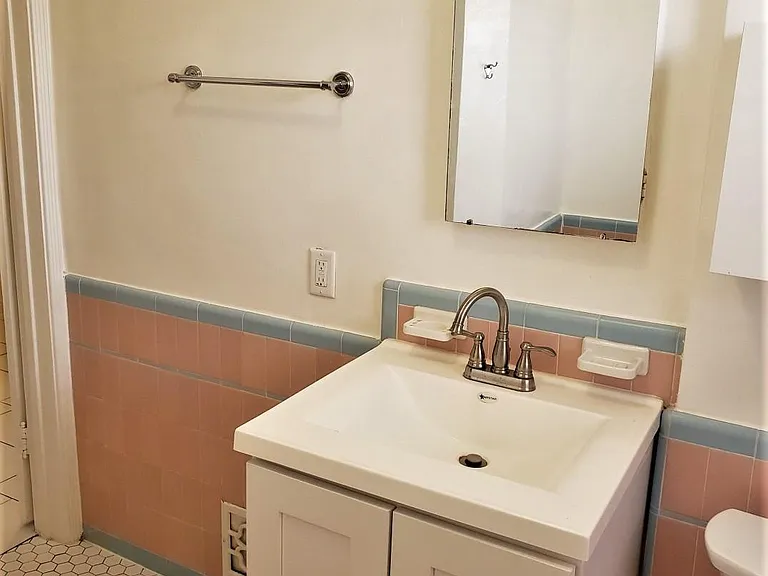142 S Crescent Dr #A — Photo 23
