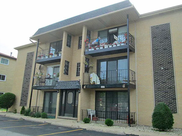 8854 N Chester Ave APT 1S, Niles, IL 60714