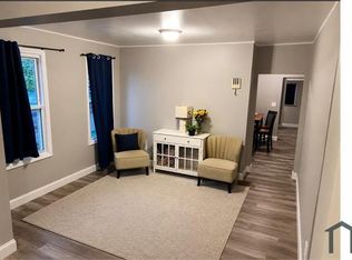 301 S 5th St, Millville, NJ 08332