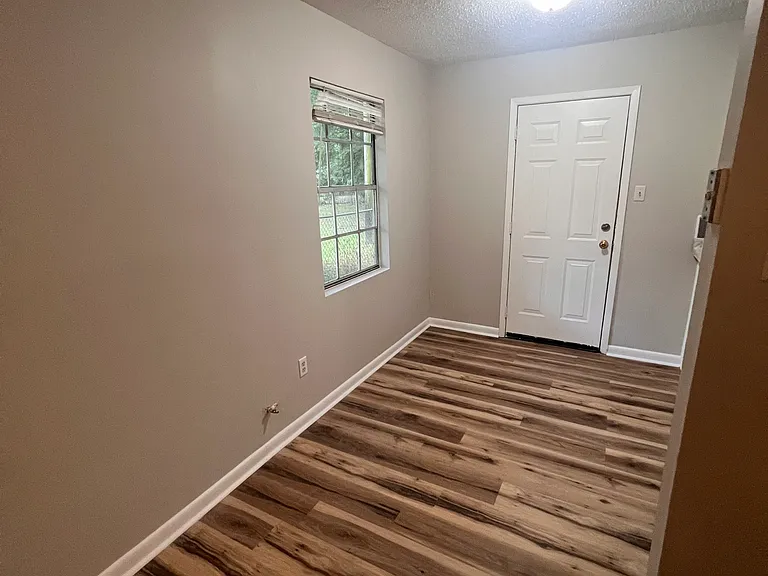 944 Rayburn Dr #A — Photo 12