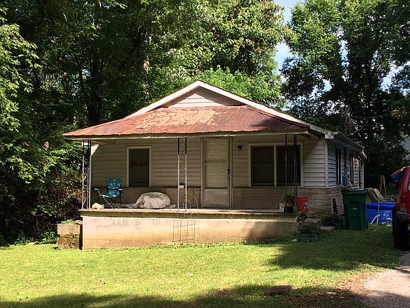 3rd image of 316 2nd Ave SE