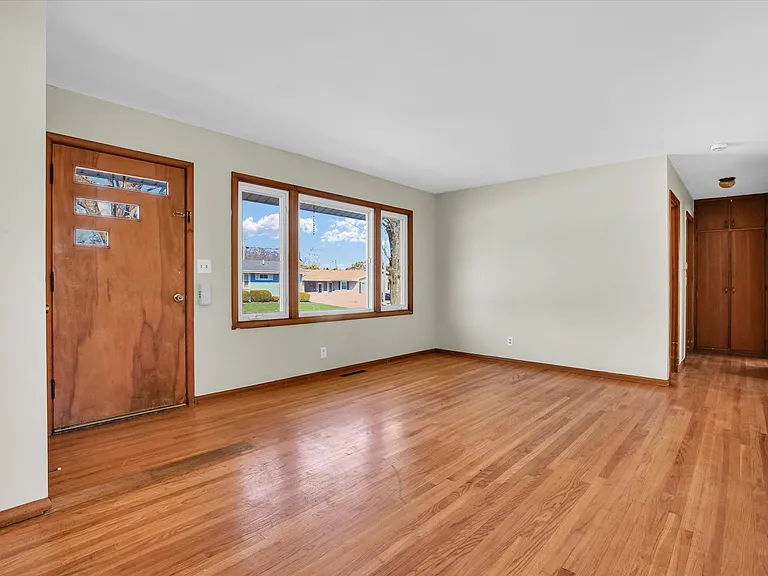 9 Glenview Dr — Photo 8