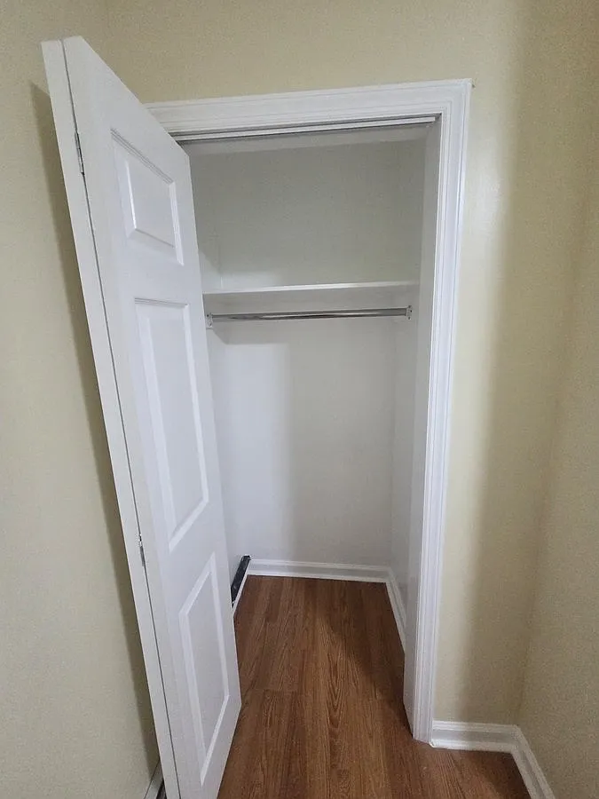 3 bed, 800 sqft, $1,050 — Photo 4