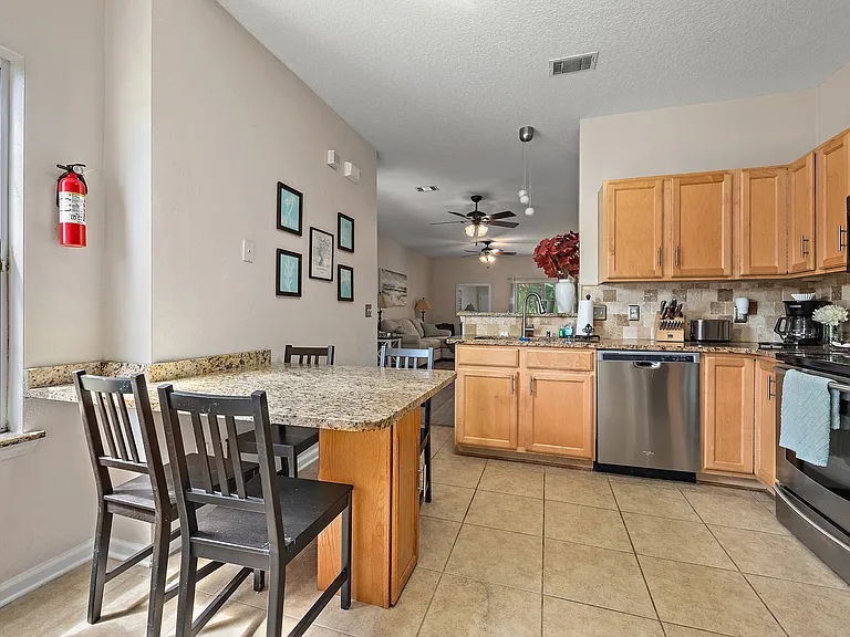 677 Scrub Jay Dr — Photo 6