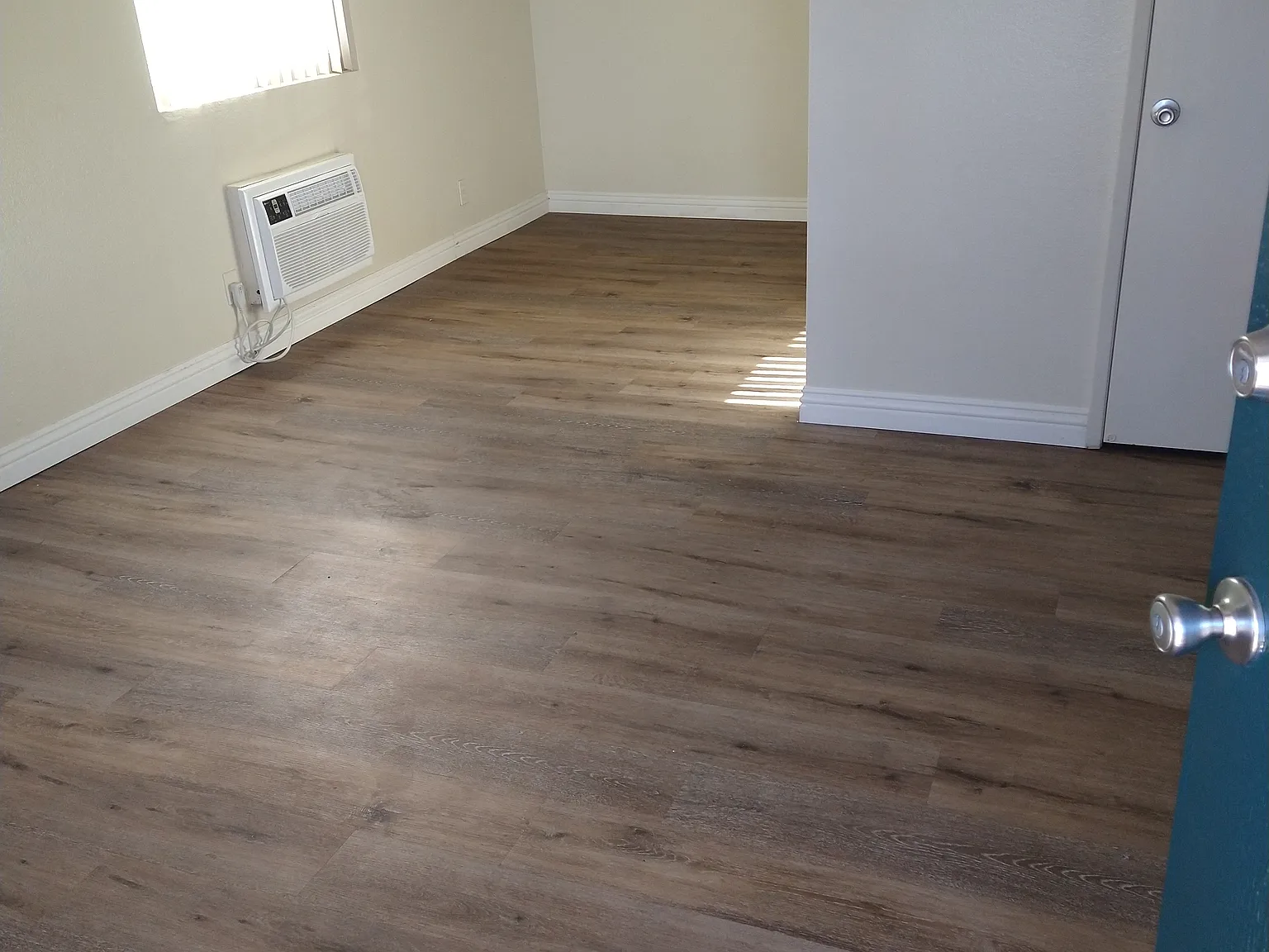 Villa Azusa Senior Apartments (55+) — Photo 4