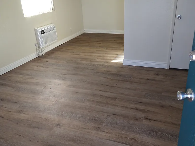 Villa Azusa Senior Apartments (55+) — Photo 4