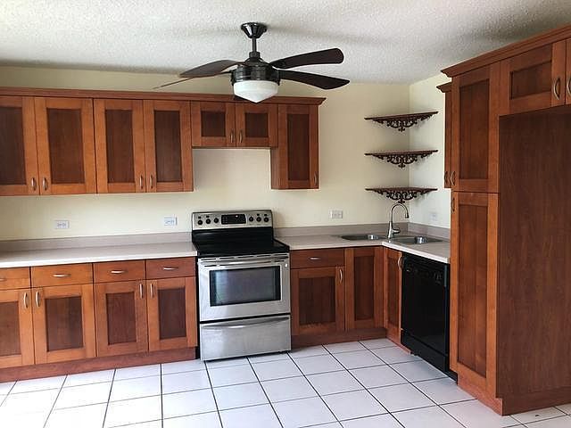 2nd image of 185 Paseo Caracoles