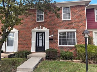 2960 Seaton Circuit N, Warren, MI 48091