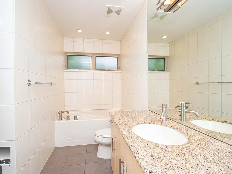 3750 Edgemont Blvd — Photo 16