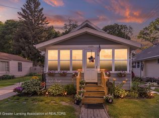 1529 Roosevelt Ave, Lansing, MI 48915