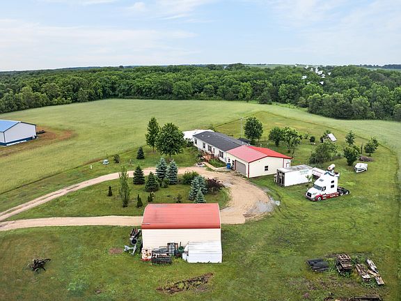 3rd image of 104 Grand Scenic Dr