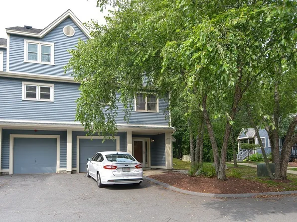 12 Evergreen Way, Peabody, MA 01960