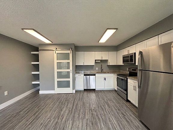 5th image of 139 Avenue D SW #139.5