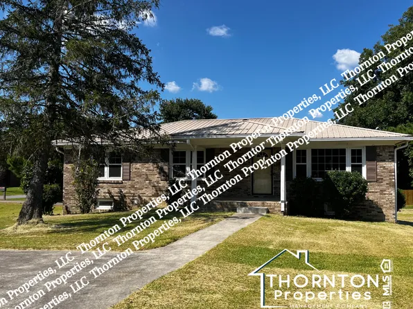 625 Guntersville Rd, Arab, AL 35016