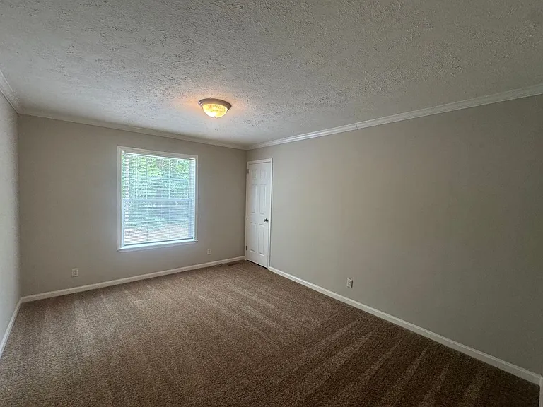 5488 Rigsby Rd — Photo 10