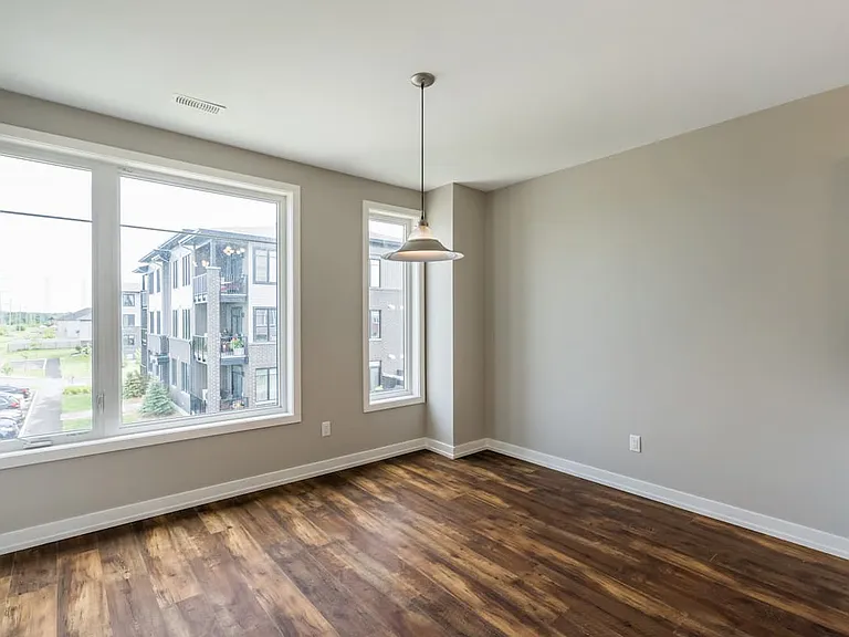 220 Livery St — Photo 8