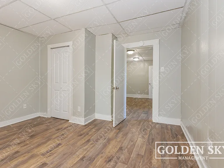 2207 S Walnut St — Photo 6
