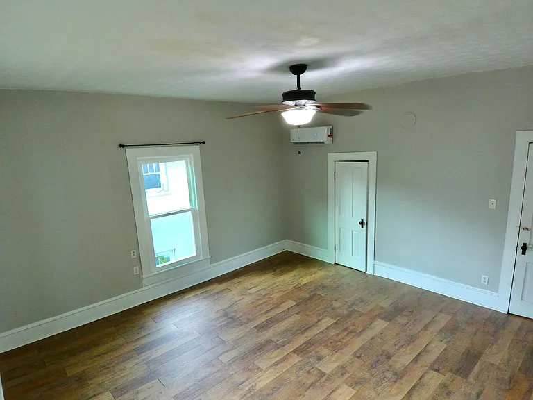 510 N Cherry St — Photo 20