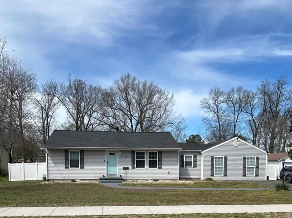 2531 Adams St, Paducah, KY 42003