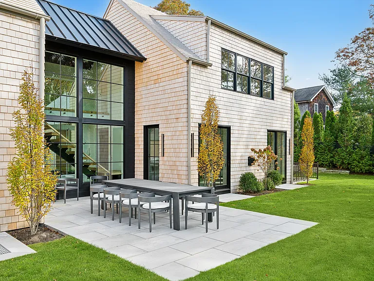510 Abrahams Path — Photo 3
