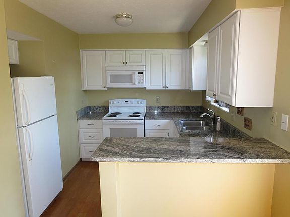 2nd image of 1159 Cambridge Way