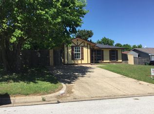 3807 Tamarron Ln, Arlington, TX 76017