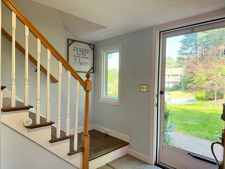 10 Meadowview Rd — Photo 5