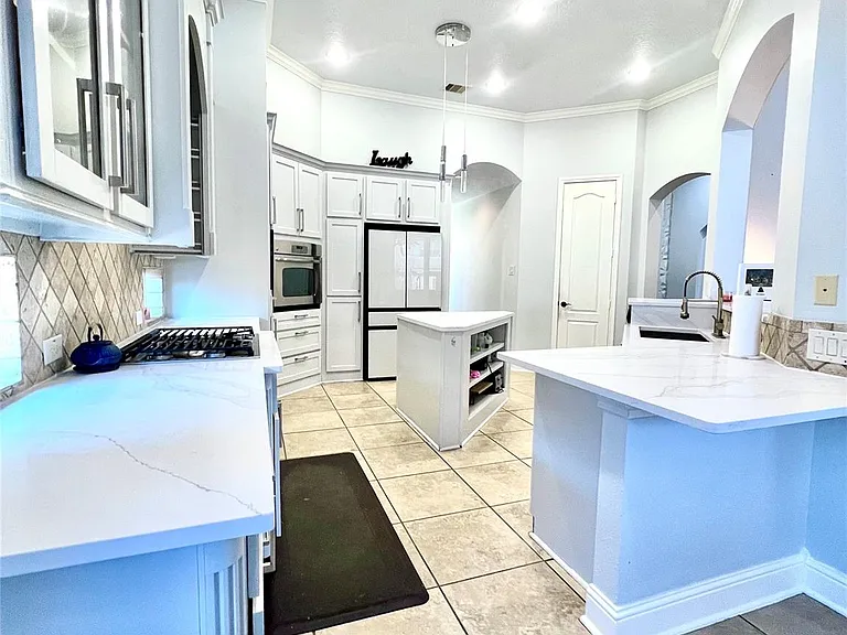 28214 Churchill Ct — Photo 17