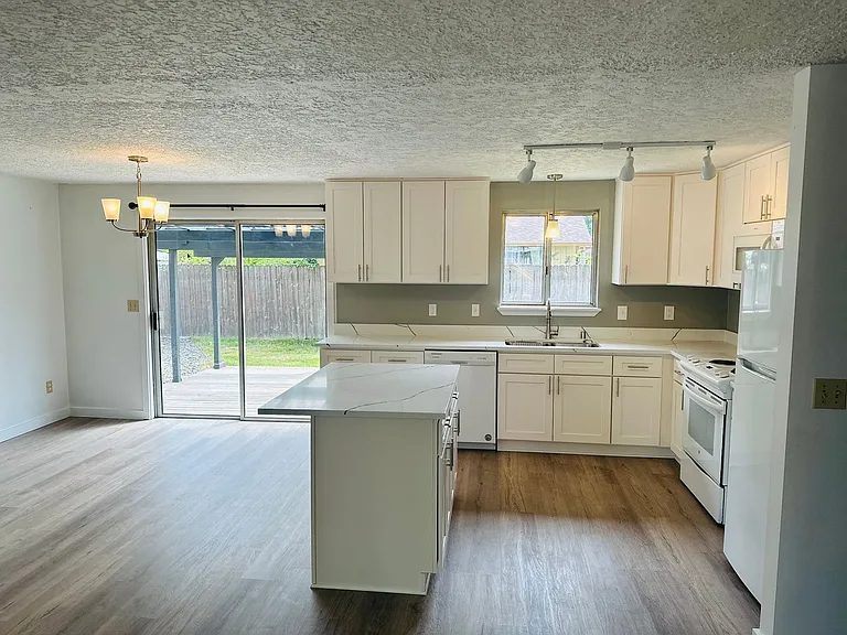 122 Gun Club Rd — Photo 2