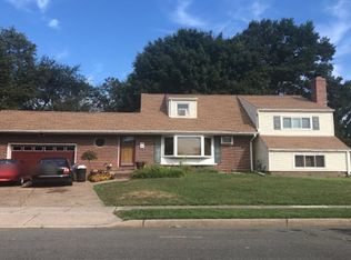 12 Wickom Ave, Hamilton, NJ 08690