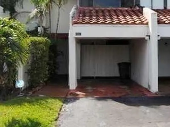 6557 Racquet Club Dr #121, Fort Lauderdale, FL 33319