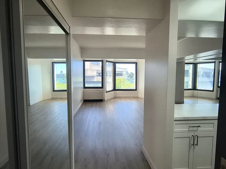 6363 Christie Ave #324 — Photo 35
