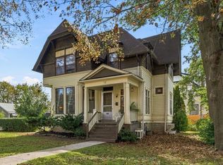 77 Queen St, Belleville, ON K8N 1V1