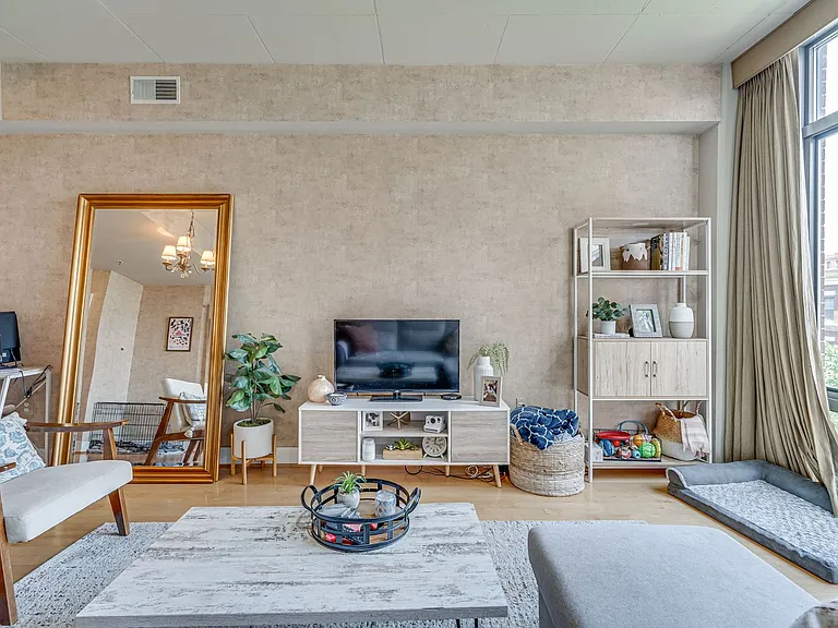 520 John Carlyle St #304 — Photo 5