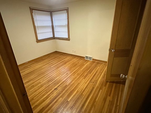 4th image of 533 E Center St #2