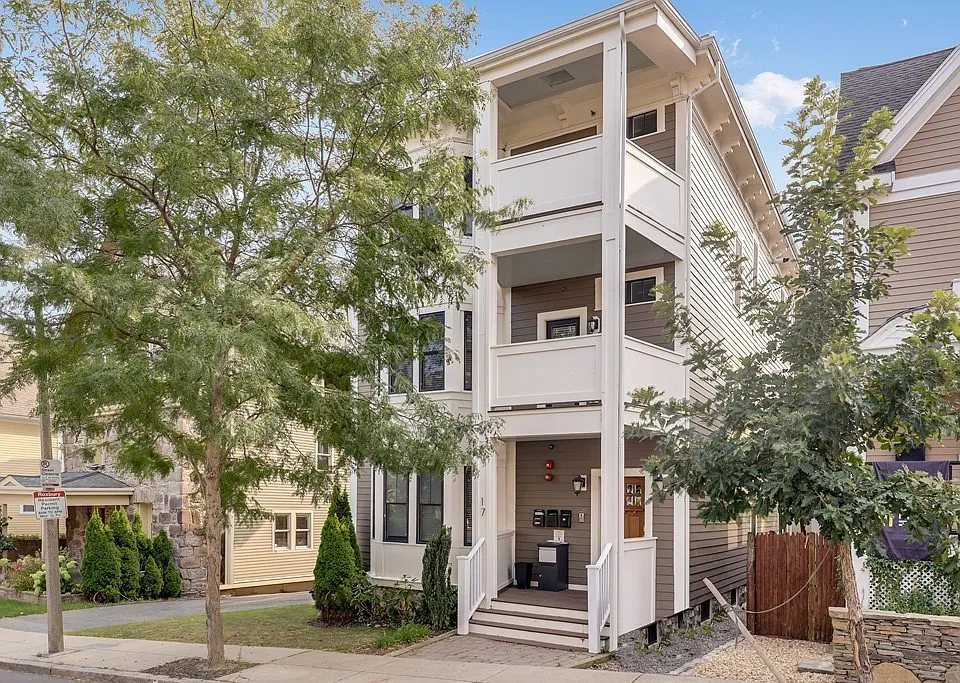17 Dorr St #3