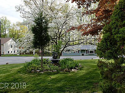2nd image of 49 Laura Dr