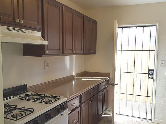 5th image of 732 Madison Ave APT B